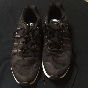 Nike Max Dynasty Tennis Shoes